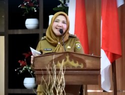 Walikota Bandar Lampung Hj. Eva Dwiana Berikan Tali Asih Kepada Atlit dan Pelatih Peserta Pekan Olahraga Nasional XXI Aceh – Sumut Asal Kota Bandar Lampung