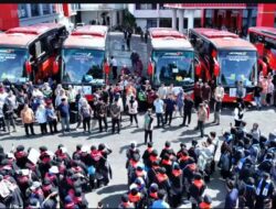 Antar Jamaah Umroh, Hj. Eva : Hati-Hati Dijalan, Jangan Lupa Doanya