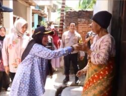 Wali Kota Eva Dwiana Salurkan Alat Bantu Disabilitas di Teluk Betung Timur, Ajak Perangkat Daerah Aktif Pantau Warga yang Membutuhkan