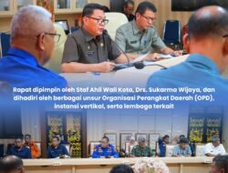 Pemerintah Kota Bandar Lampung menggelar rapat pemantapan pelaksanaan upacara tabur bunga di laut dalam rangka memperingati Hari Pahlawan Tahun 2025